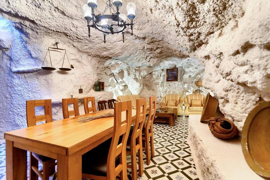 Villa Cueva Con Jacuzzi A 20 Minutos De Valencia Benaguacil Esterno foto